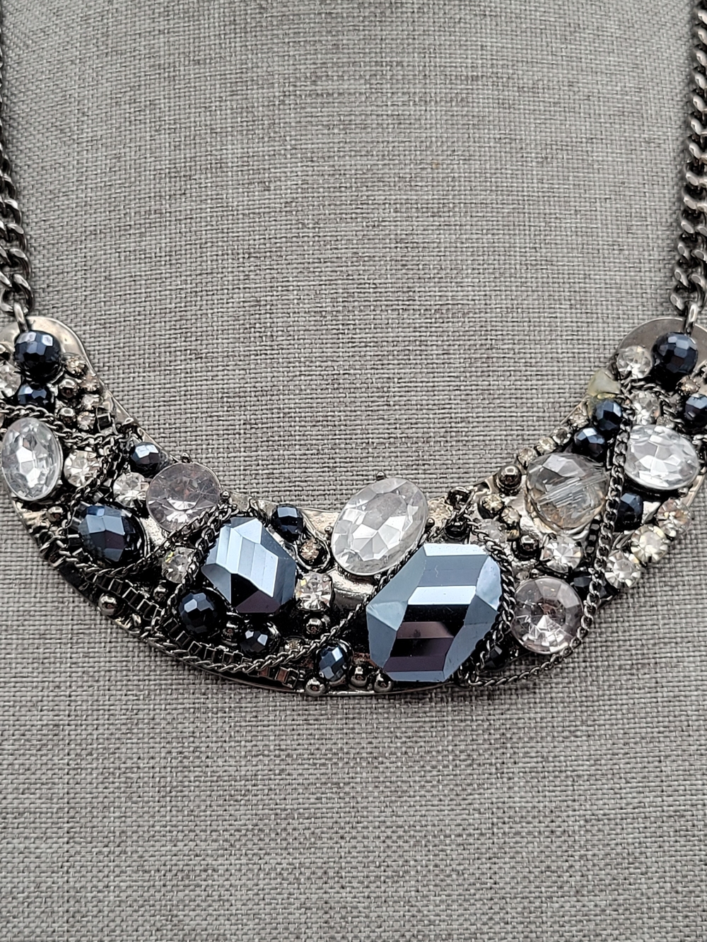 Simply Vera Vera Wang Gunmetal and Clear Crystal Statement Necklace